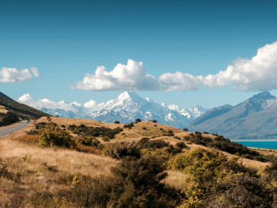 james pere BZs5lDoiFdQ unsplash