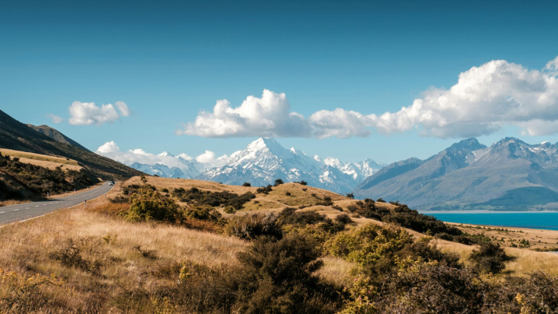 james pere BZs5lDoiFdQ unsplash